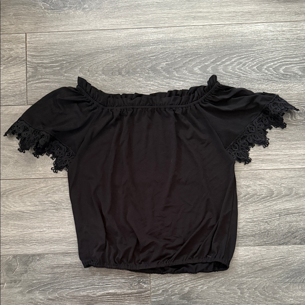 Daytrip Black Lace Sleeve Blouse